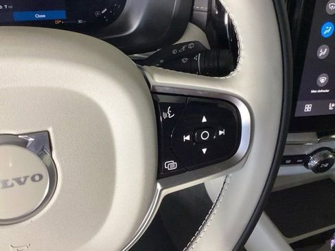 New 2026 Volvo XC60 B5 Ultra w/ Protection Package Premier image 31