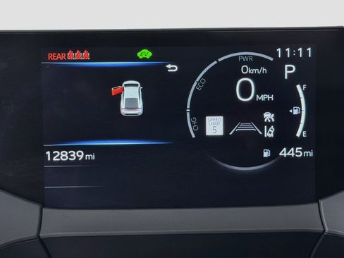 Used 2026 Toyota Prius LE FWD image 18