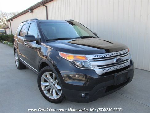 Used 2013 Ford Explorer XLT image 1