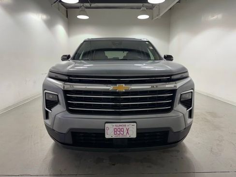 Certified 2025 Chevrolet Traverse LT image 2