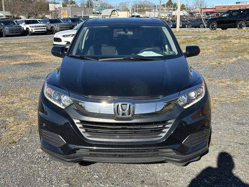 Certified 2022 Honda HR-V LX image 3