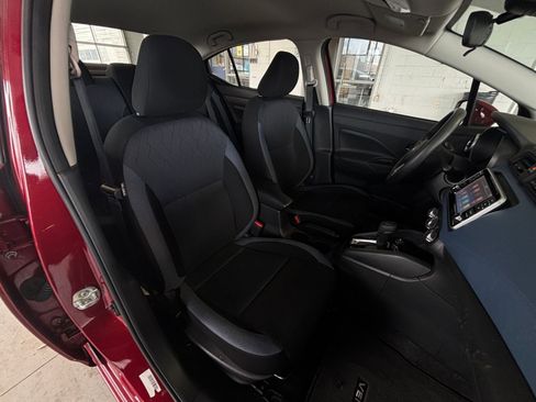 Used 2025 Nissan Versa SV image 39