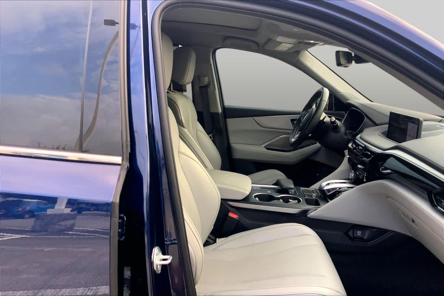 Used 2024 Acura MDX w/ Technology Package AWD/4WD image 9