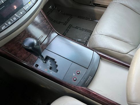 Used 2012 Toyota Avalon image 22