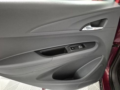 Used 2018 Chevrolet Bolt Premier w/ Driver Confidence II Package FWD image 25