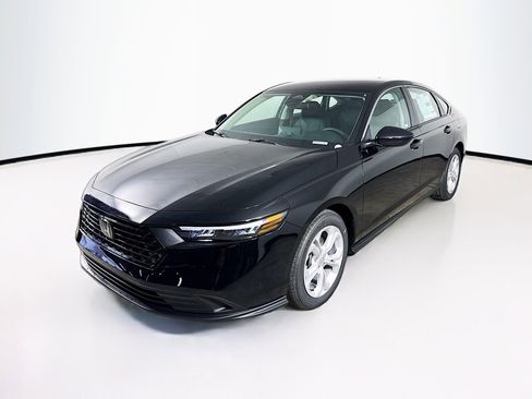 New 2025 Honda Accord LX image 4