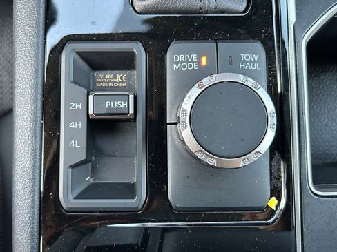 Used 2023 Toyota Tundra Limited w/ Power Package AWD/4WD image 30