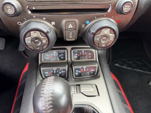 Used 2010 Chevrolet Camaro SS w/ LPO, Ground Effects Package RWD image 18