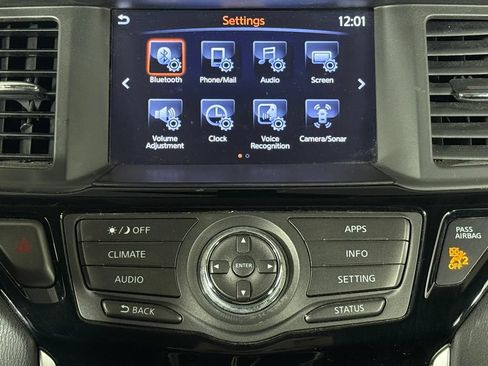 Used 2019 Nissan Pathfinder SV AWD/4WD image 41