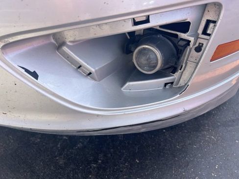 Used 2012 Ford Fusion SEL FWD image 2