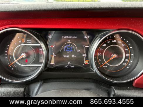 Used 2023 Jeep Gladiator Rubicon w/ Trailer Tow Package AWD/4WD image 33