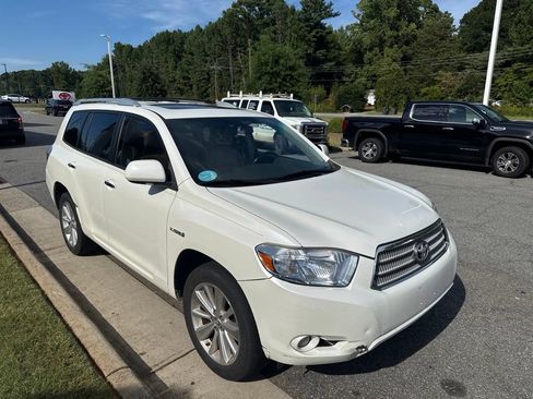 Used 2010 Toyota Highlander Limited AWD/4WD image 6