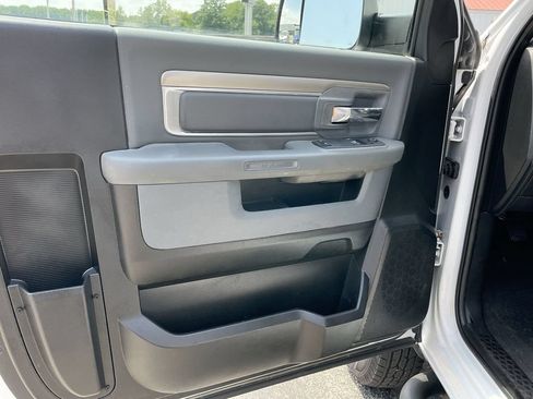 Used 2016 RAM 3500 Tradesman w/ Power & Remote Entry Group AWD/4WD image 12