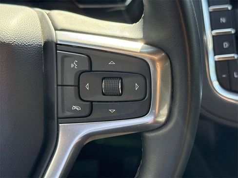 Used 2024 Chevrolet Suburban LS image 35