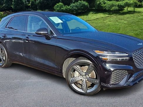Used 2024 Genesis GV70 2.5T Sport Prestige w/ Sport Prestige Package image 2