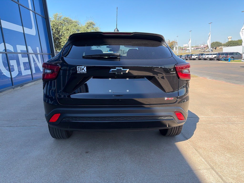 Used 2026 Chevrolet Trax RS w/ Driver Confidence Package FWD image 6