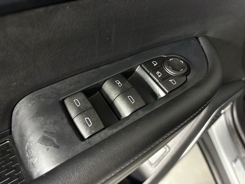 Used 2025 Buick Enclave Preferred FWD image 15