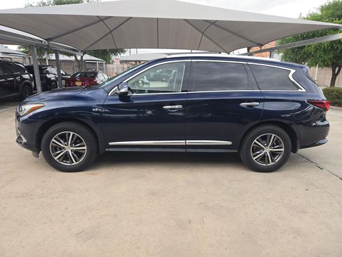 Used 2017 INFINITI QX60 FWD w/ Premium Package image 6
