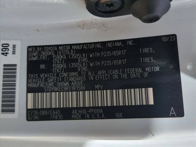 Used 2024 Toyota Sienna XLE FWD image 15