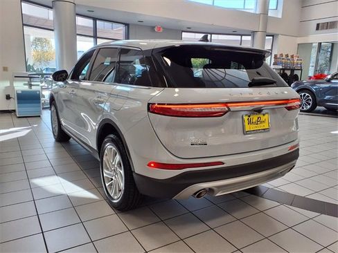 Certified 2025 Lincoln Corsair FWD image 22