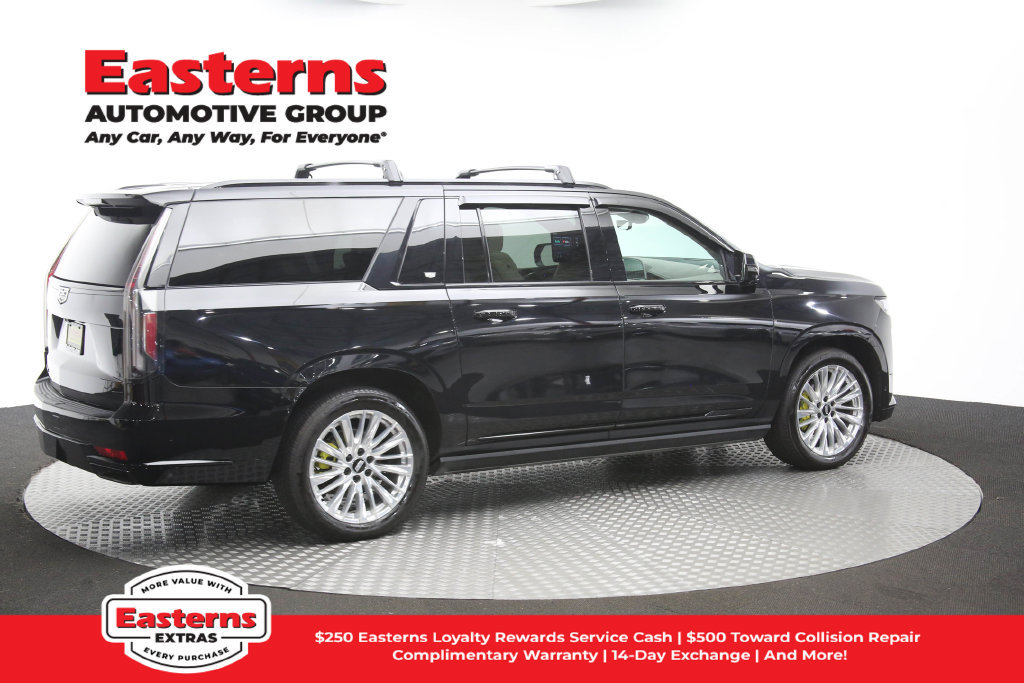 Used 2024 Cadillac Escalade ESV Sport Platinum w/ LPO, ONYX Package AWD/4WD image 51