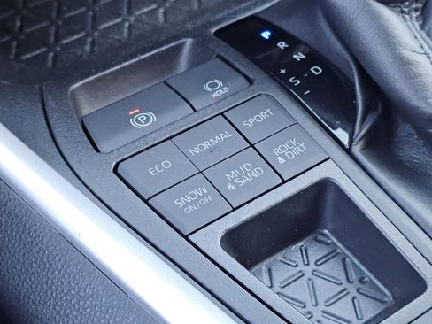 Used 2023 Toyota RAV4 XLE w/ Convenience Package AWD/4WD image 11