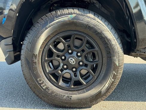 Used 2021 Toyota Tacoma SR5 image 9