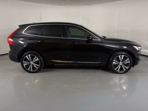 Used 2022 Volvo XC60 B6 Inscription w/ Advanced Package image 9