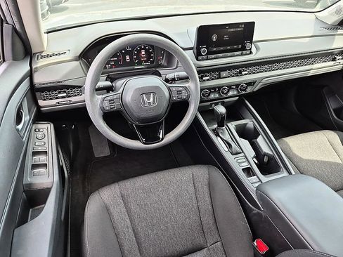 Used 2023 Honda Accord EX image 30