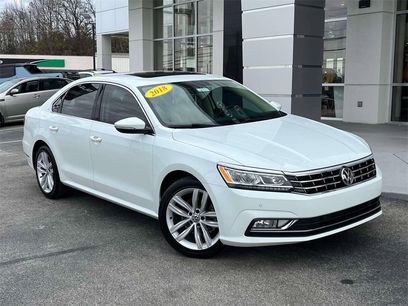 Used 2018 Volkswagen Passat 2.0T SE
