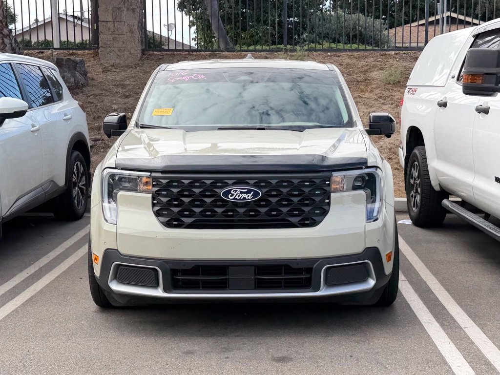 Used 2025 Ford Maverick Lariat AWD/4WD image 2
