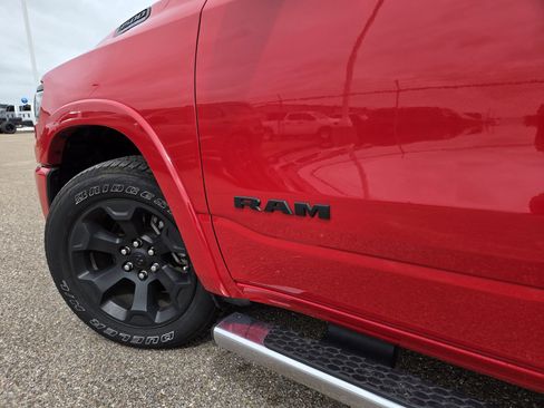 Used 2025 RAM 1500 Big Horn RWD image 15