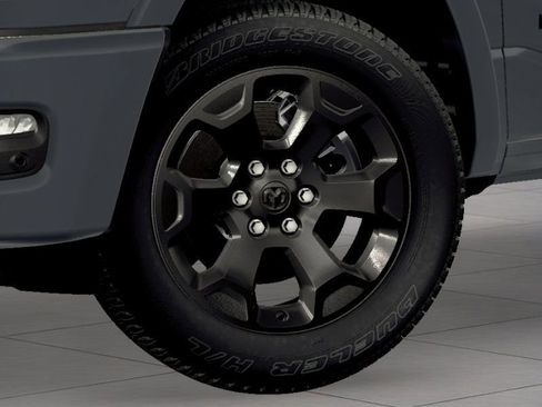 New 2026 RAM 1500 4x4 Crew Cab image 17