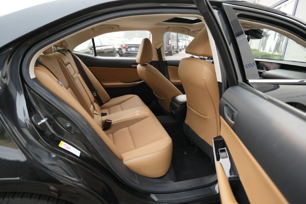 Used 2018 Lexus IS 300 AWD w/ Comfort Package image 31