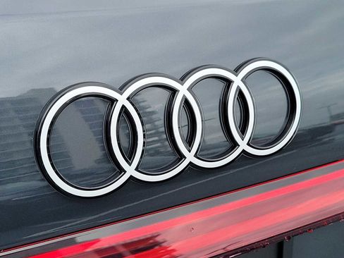 New 2026 Audi SQ5 Premium Plus AWD/4WD image 10