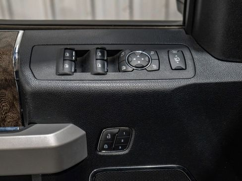 Used 2019 Ford F250 Lariat w/ Lariat Ultimate Package image 43