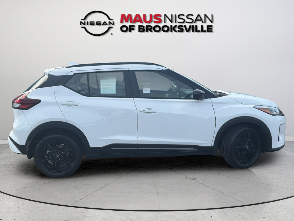 Certified 2024 Nissan Kicks SR w/ SR Premium Package FWD image 13
