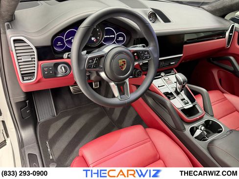 Used 2023 Porsche Cayenne GTS image 44