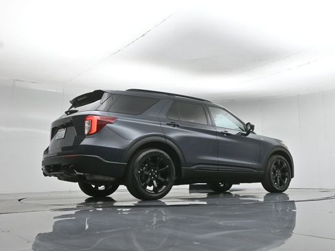 Certified 2023 Ford Explorer ST-Line w/ Class IV Trailer Tow Package RWD image 51