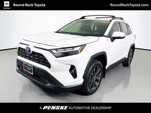 Used 2024 Toyota RAV4 XLE Premium image 1