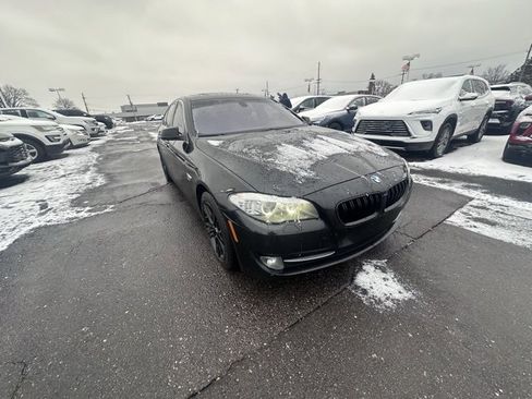 Used 2011 BMW 535i xDrive Sedan image 7