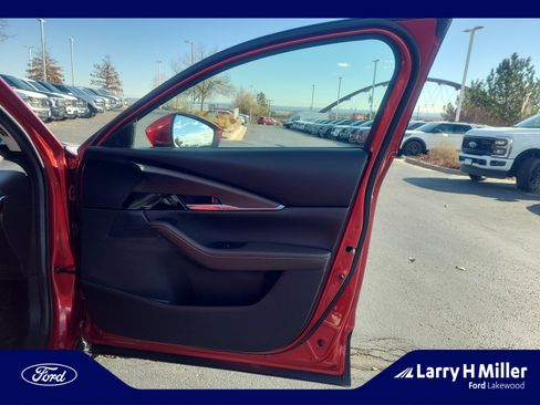 Used 2024 MAZDA CX-30 AWD 2.5 S w/ Premium Package image 16