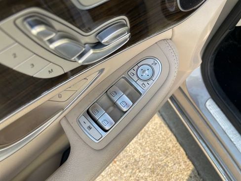 Used 2019 Mercedes-Benz C 300 Sedan image 9