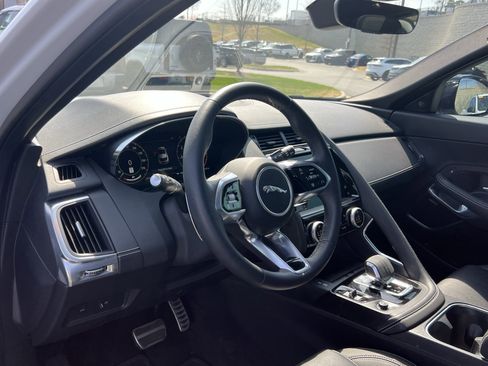 Used 2024 Jaguar E-PACE R-Dynamic SE image 19