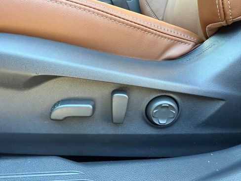 New 2025 Subaru Outback Touring image 24