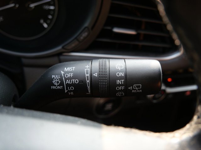 Used 2023 MAZDA MAZDA3 s FWD image 19