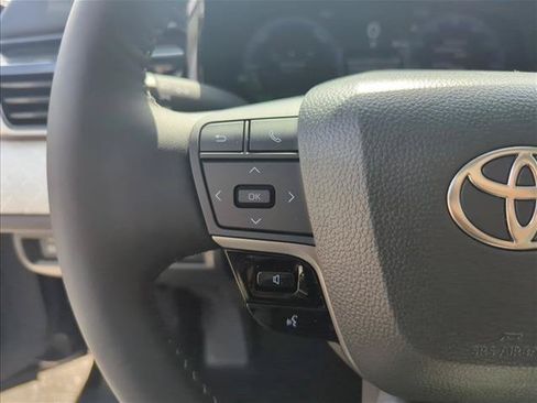 Used 2026 Toyota Camry XLE FWD image 15