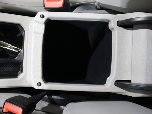 Used 2022 Volkswagen Tiguan SEL R-Line image 36