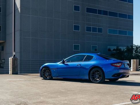 Used 2016 Maserati GranTurismo Sport image 19