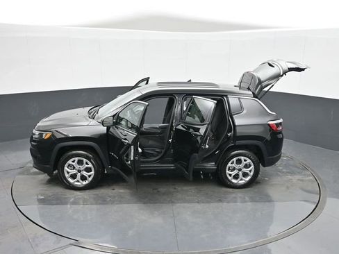 Used 2025 Jeep Compass Sport w/ Mopar Graphics Package AWD/4WD image 48